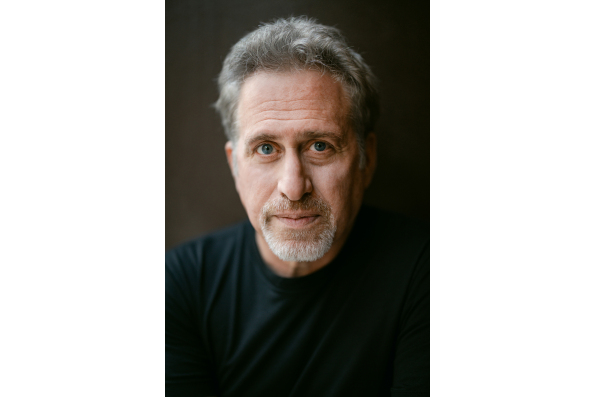 LIZA filmmaker Bruce David Klein. Photo: Arin Sang-urai. Photo courtesy Atlas Media Corp. A Zeitgeist Films Release in Association with Kino Lorber.